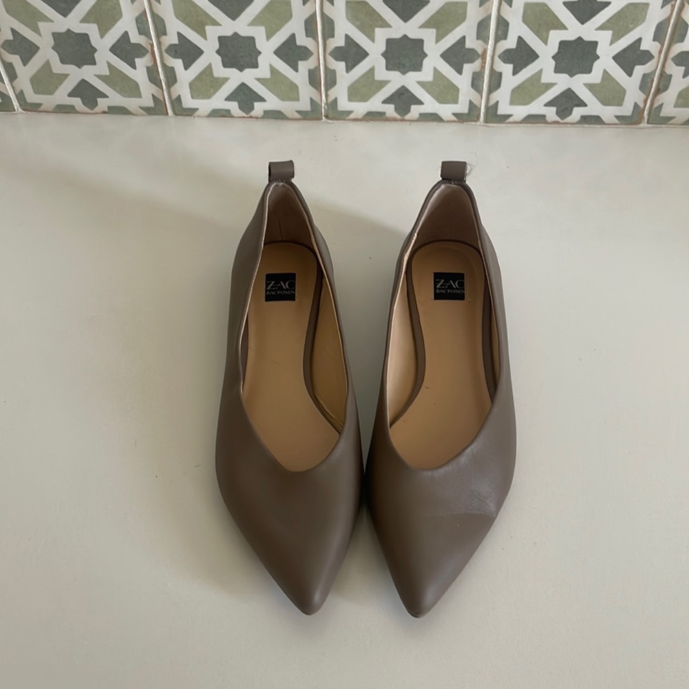 Like NEW ZAC POSEN FLATS